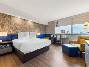 GLo Best Western Kanata Ottawa West
