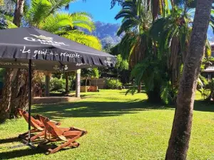 Blend Lodge and Kitchen - Pakachere