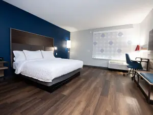 トゥルーバイヒルトン ルイスヴィルヴィスタリッジモール