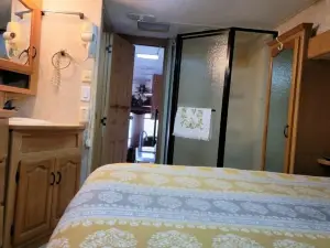 RV Executive Home in Tranquil Setting, Inground Indoor Pool heated year around