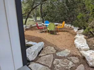 Peaceful hill country cottage in modern farmhouse style