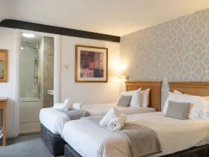 The Red Lion Hotel