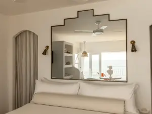 Il Delfino Seaside Inn