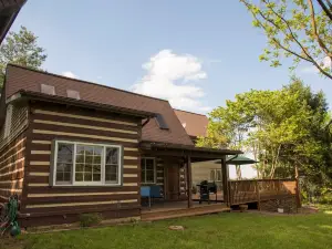 裏維布拉夫農場民宿