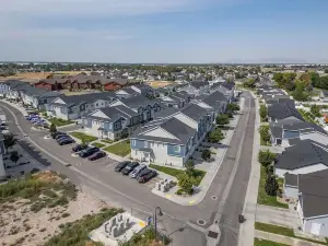 North Ogden Townhome \ Near Ski Resorts & Pet Friendly!