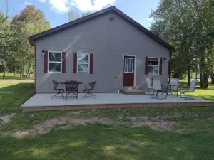Bergland Bay Hideaway is a Lovely 3-bedroom Lakefront house in Bergland Mi