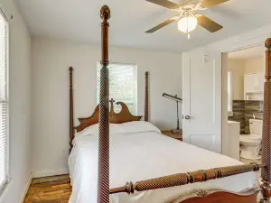 Lake Days, Bbqs & Fireside Nights: Afton Retreat