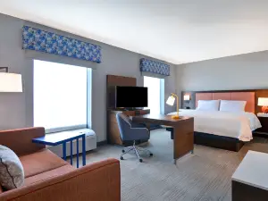 แฮมป์ตัน อินน์ แอนด์ สวีทส์ เคลียร์วอเทอร์/เซนต์ปีเตอร์สเบิร์ก-อัลเมอร์ตัน โร้ด, ฟลอริดา