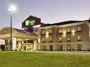 Holiday Inn Express & Suites Center