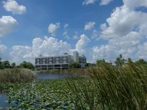 Port Labelle Inn & Conference Center