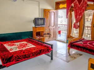 Golden Star Hotel