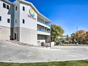 Watertown Condo w/ Resort-Style Amenities!
