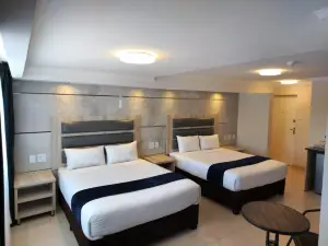 Bayside Taj Hotel