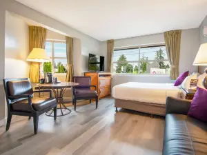 Coast Parksville Hotel