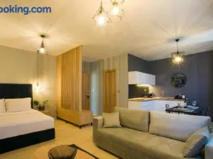 Marizas Luxury Suites #2