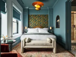 Fidelity Hotel
