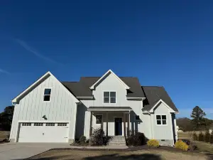 Haven On Old Bunn 3 BR/2.5 BA Home with Pond Access only 20 minutes from Raleigh