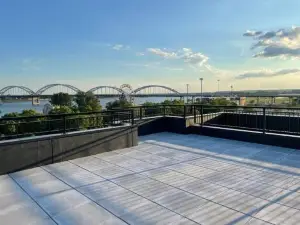 River Front Luxury Furnished Studio Downtown QC