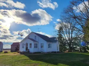 Nauvoo Windmill Farmhouse