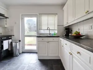 Skyvillion - Valley Way - 3Bed House in Stevenage