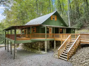 Beside Still Water 1 - 2 Bedrooms, 2 Baths, Sleeps 6 Home