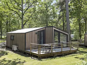 卡爾馬西恩瑟第一露營酒店