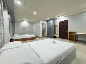 Hotel Ramon