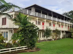 Dave Parker Eco Lodge Hotel