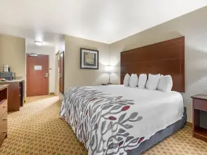 Red Roof Inn Charlestown