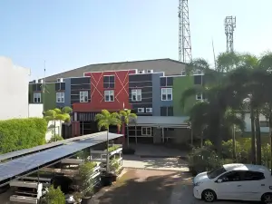De Kayakini Hotel