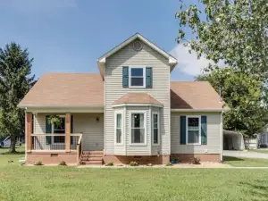 The Emerald-near Henry Horton- Sleeps 8- 2.5 baths