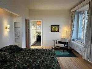 โอซ์ เอแตง ฟลูรี