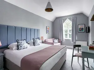 Craig Manor