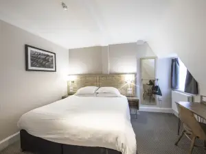 Half Moon, Sherborne by Marston's Inns