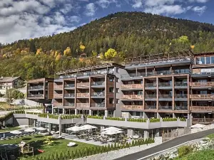 Molaris Lodge