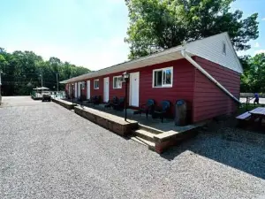 Red Ranch Inn