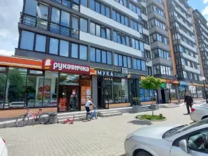 New building in the center of Lviv Shevchenko 80 clinic Hryshchenko railway station