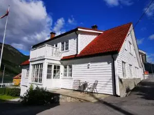 Marifjøra Sjøbuer