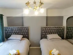 116 Maison Dieu Road Room A in Dover
