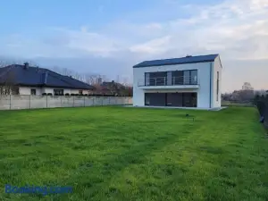 Basthouse Wiskitno VIP