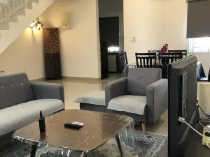 E'laina Vista Homestay, Bandar Universiti Pagoh