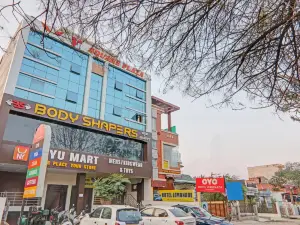Collection O Townhouse Lemonade Shyam Nagar