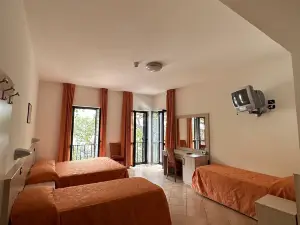 Athena Palace Hotel