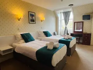 The Stromness Hotel by Paymán Club