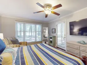 Pawleys Island 1st Floor Condo in Serene Golf Course Community, Near Beach