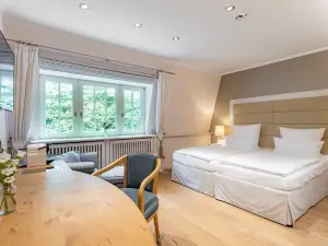 วาลด์เฮาส์ ไรน์เบค