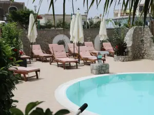 Capri Bougainville