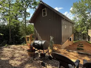 Brand new 3-bedroom lakefront with walk down access to TableRockLake and firepit