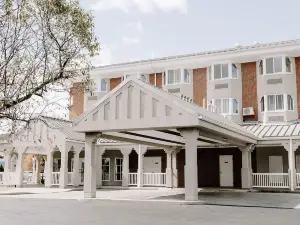 芬尼利酒店及會議中心