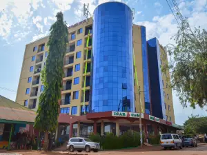 이갈 플라자 호텔